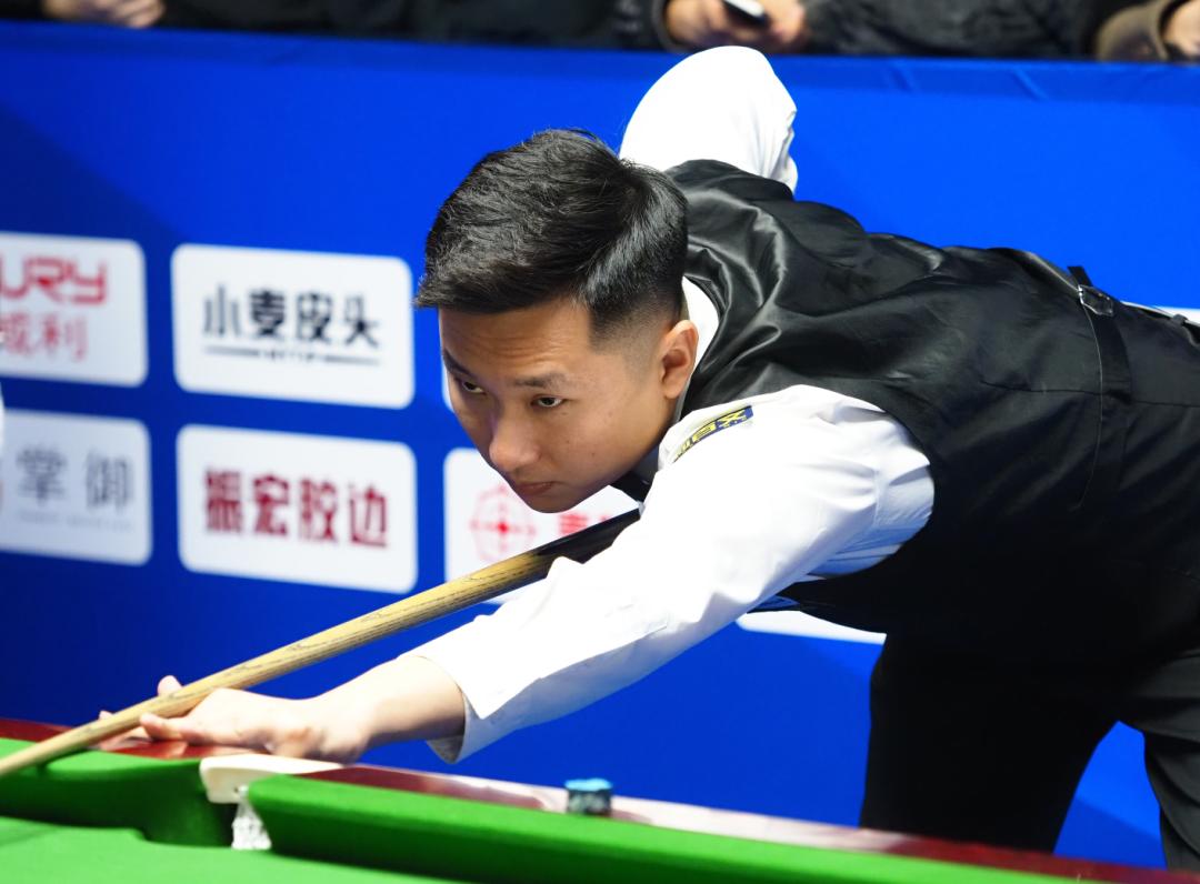 德甲赛场的 德甲赛场的