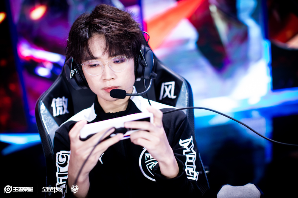 甚至教练团 甚至教练团