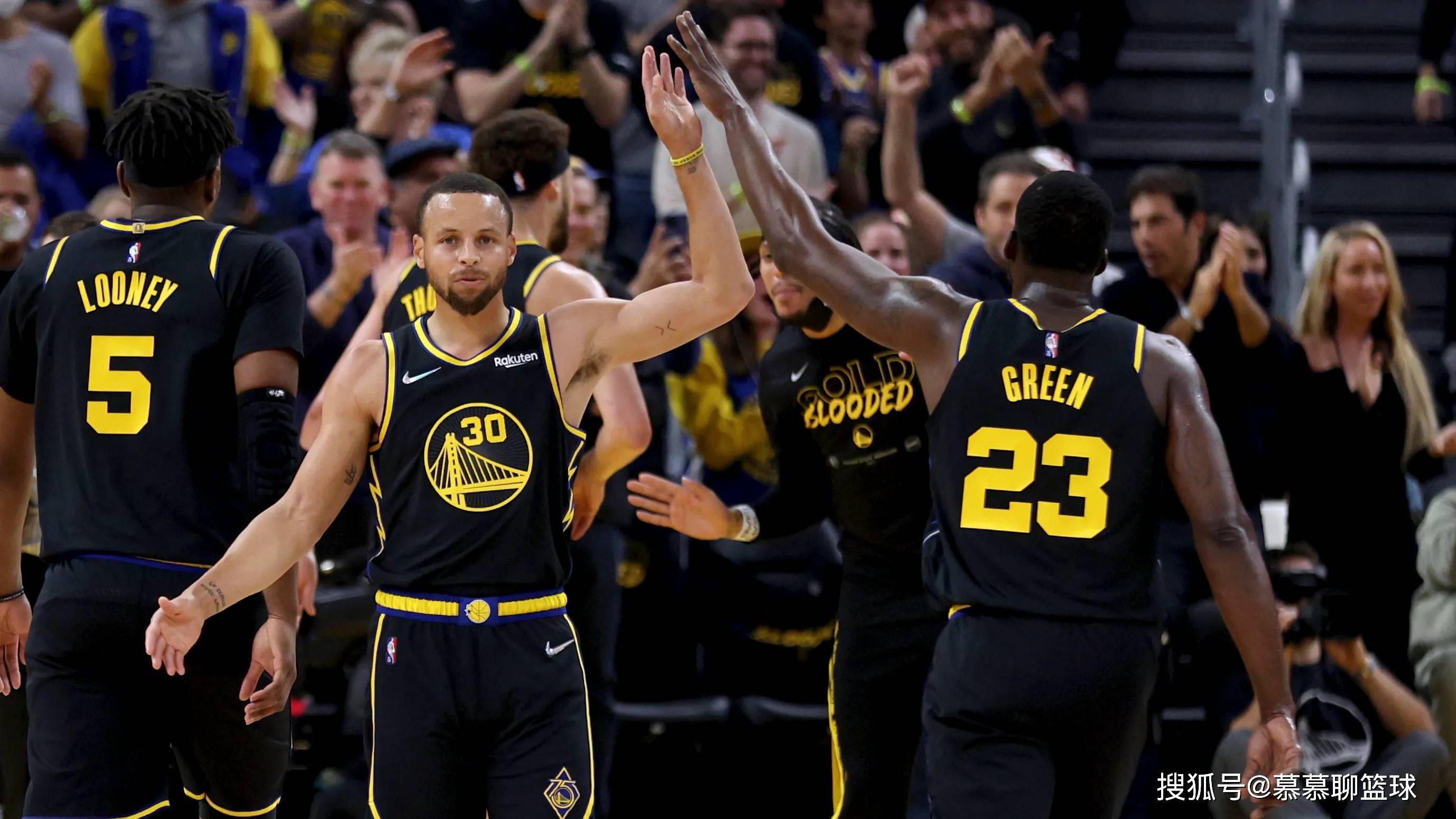 而是用数据 而是用数据